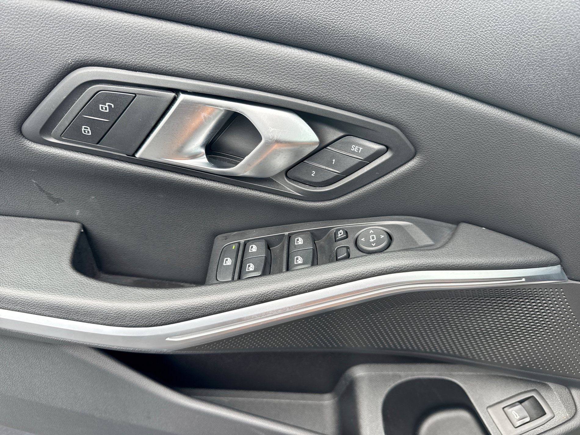 Used 2025 BMW 330i Sedan RWD image 24