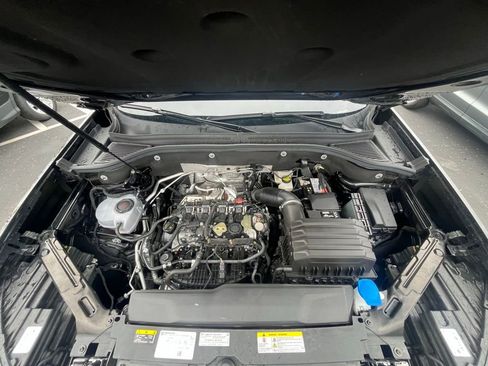 Used 2024 Volkswagen Atlas Cross Sport SEL Premium R-Line image 30