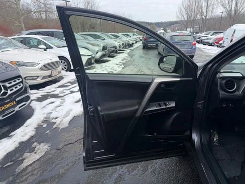 Used 2018 Toyota RAV4 LE w/ All Weather Liner Package image 8