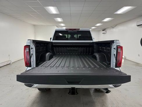 New 2026 GMC Sierra 2500 SLT image 8