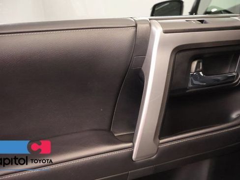 Used 2024 Toyota 4Runner SR5 AWD/4WD image 27