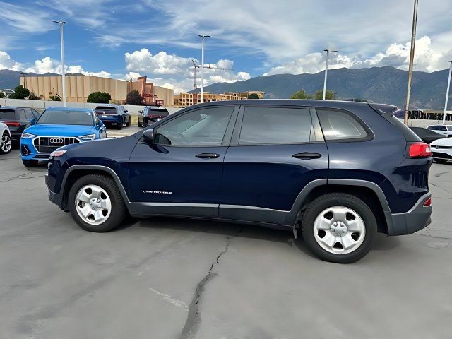 Used 2015 Jeep Cherokee Sport FWD image 6
