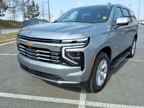 Certified 2025 Chevrolet Tahoe Premier AWD/4WD image 9