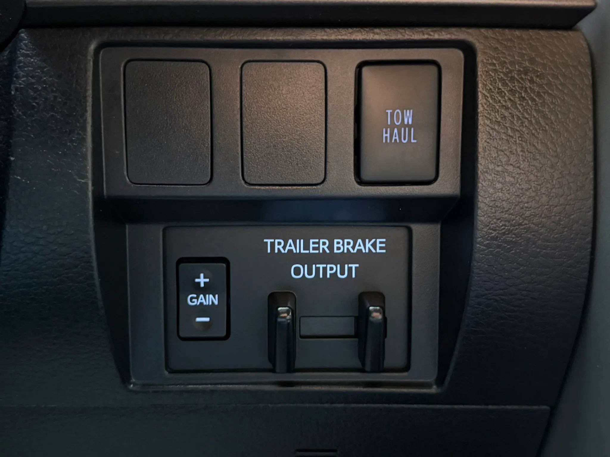 Used 2021 Toyota Tundra SR5 w/ SR5 Leather Package RWD image 23