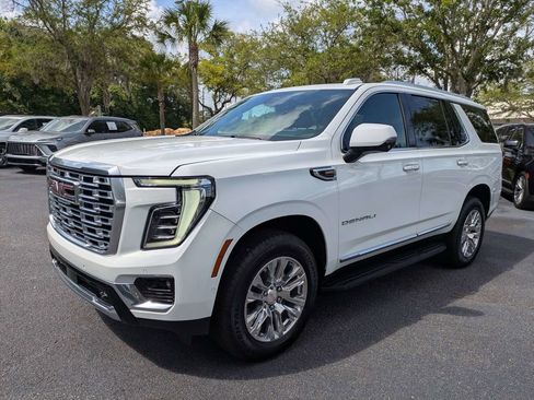 Used 2025 GMC Yukon Denali RWD image 7
