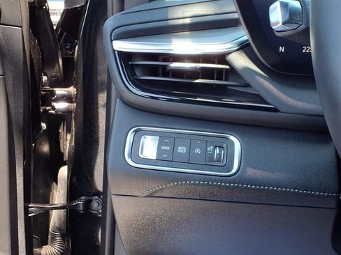Used 2025 Buick Enclave Preferred FWD image 13