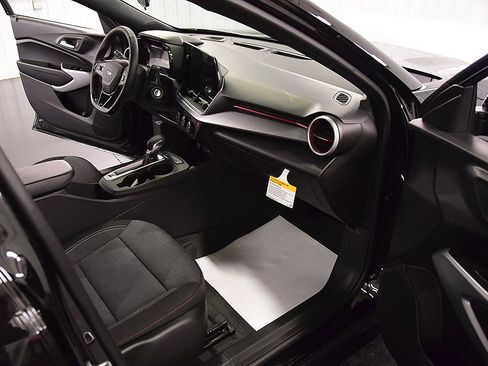 New 2026 Chevrolet Trax RS image 28