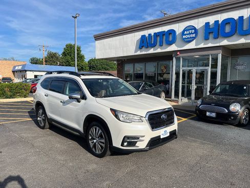 Used 2019 Subaru Ascent Touring AWD/4WD image 3