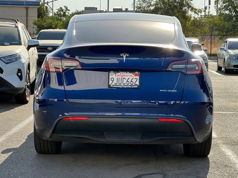Used 2020 Tesla Model Y Long Range AWD/4WD image 7