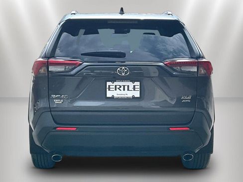 Used 2022 Toyota RAV4 XLE Premium AWD/4WD image 6