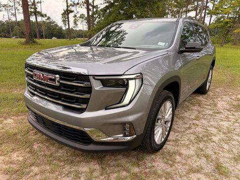Used 2026 GMC Acadia Elevation w/ Elevation Premium Package FWD image 1