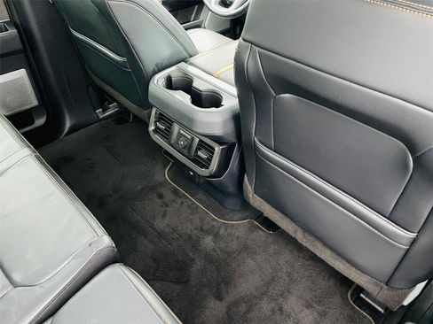 Used 2023 Ford F350 Platinum image 27