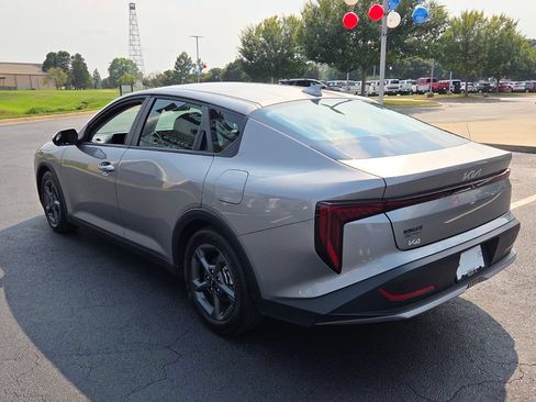 Used 2025 Kia K4 FWD image 13