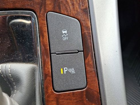 Used 2013 Buick LaCrosse Leather w/ Entertainment Package image 26