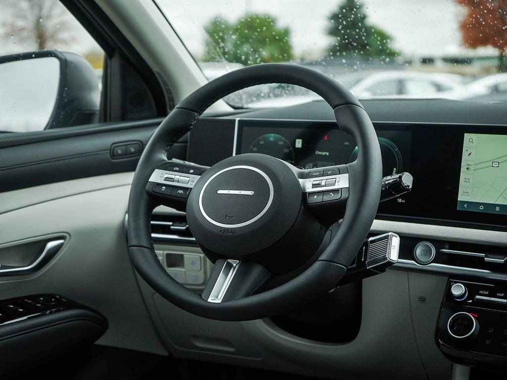 New 2026 Hyundai Tucson Limited AWD/4WD image 16