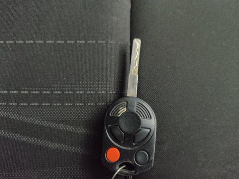 Used 2015 Ford Focus SE image 32