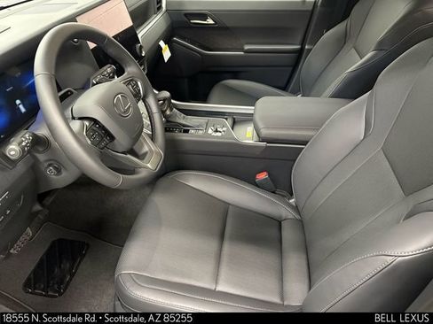 Used 2026 Lexus GX 550 w/ Cold Area Package AWD/4WD image 13