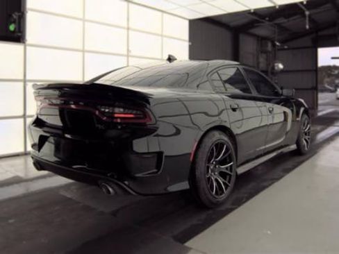 Used 2023 Dodge Charger R/T w/ Navigation & Travel Group RWD image 3