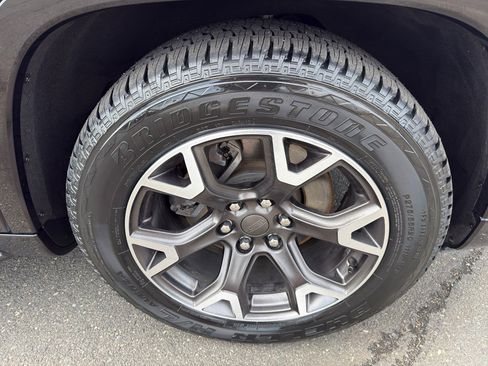 Used 2024 Jeep Wagoneer Series III image 35