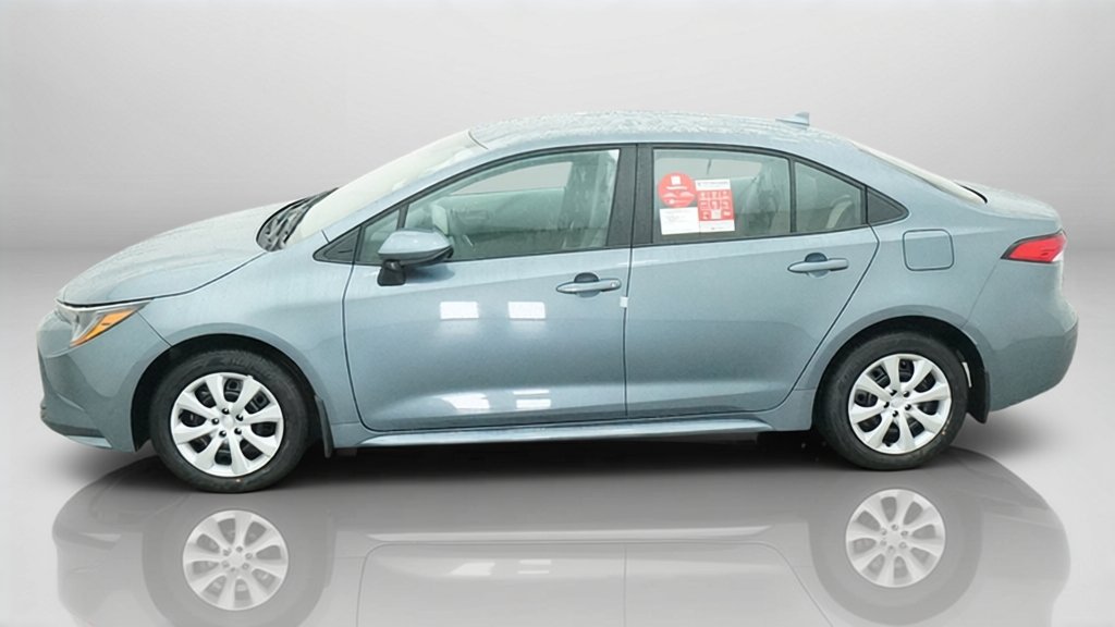 New 2027 Toyota Corolla LE FWD image 2