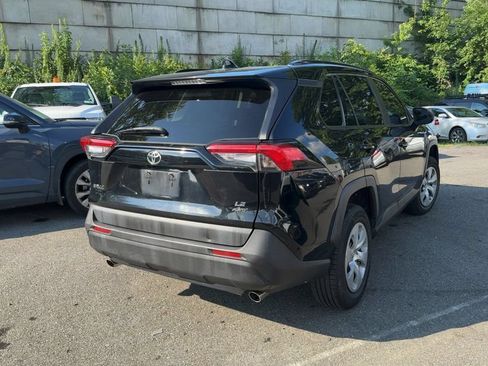 Used 2019 Toyota RAV4 LE w/ All Weather Liner Package AWD/4WD image 8