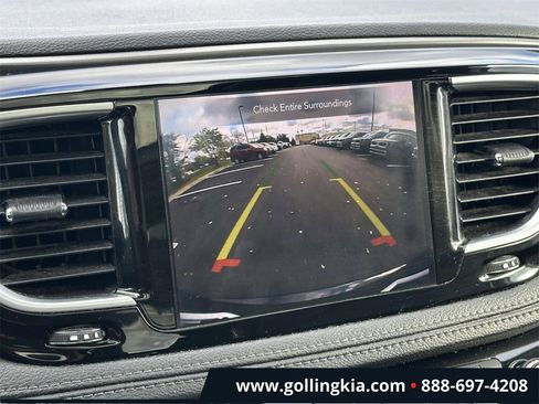 Used 2019 Chrysler Pacifica Limited image 27