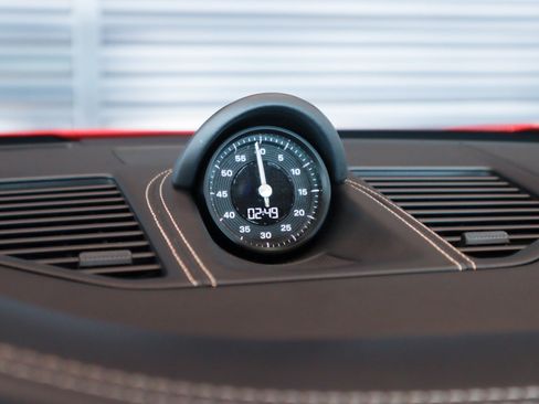 Used 2024 Porsche 911 Carrera S w/ Premium Package image 25