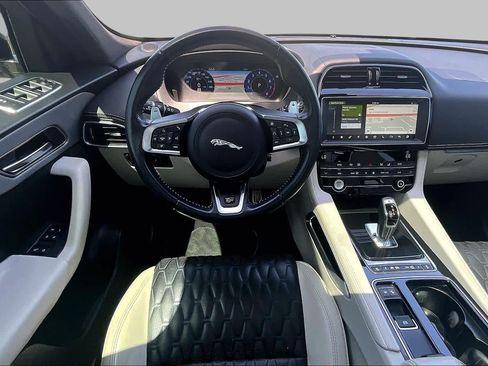 Used 2020 Jaguar F-PACE SVR AWD/4WD image 6