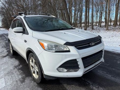 Used 2014 Ford Escape SE image 6