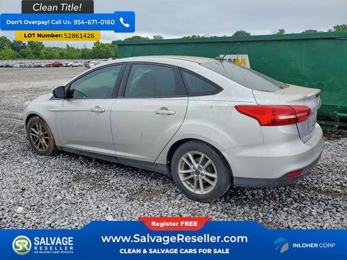 Used 2018 Ford Focus SE FWD image 3