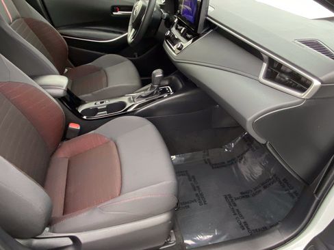 Certified 2024 Toyota Corolla SE w/ SE Package FWD image 10