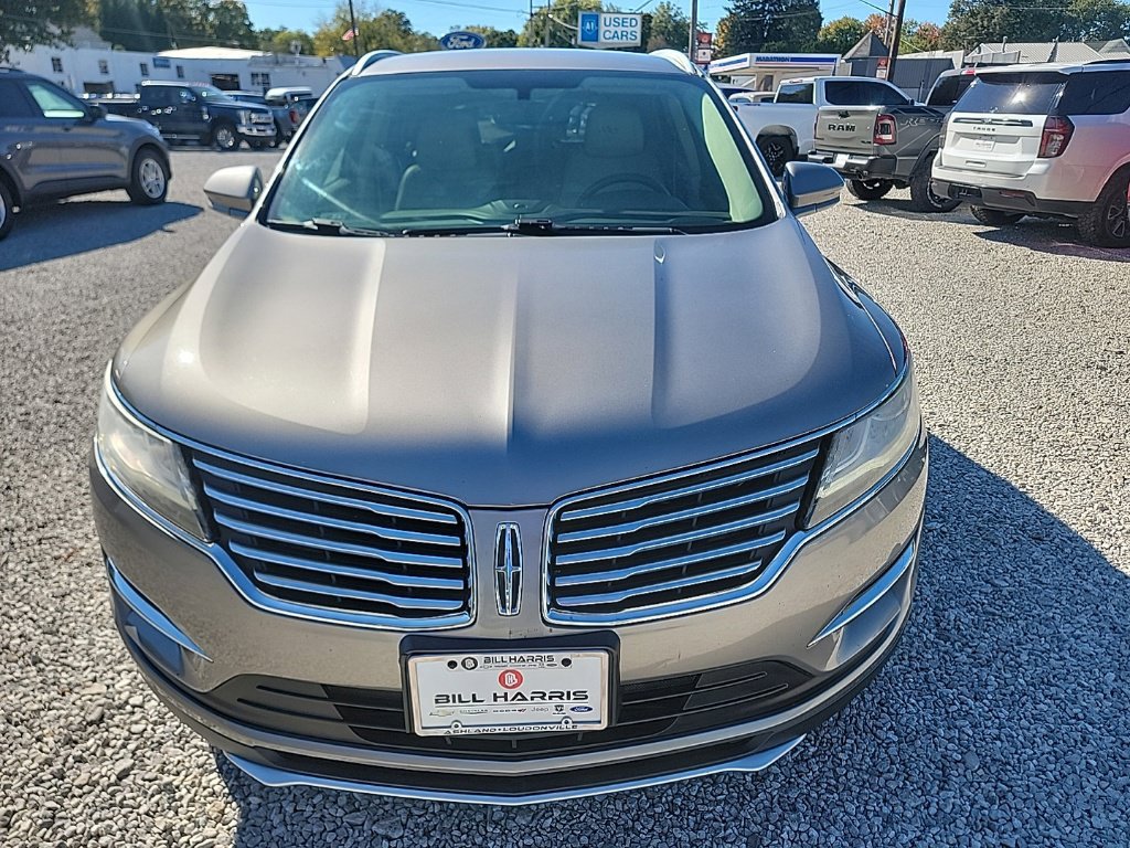 Used 2017 Lincoln MKC Premiere AWD/4WD image 2