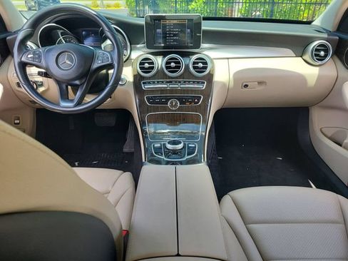 Used 2017 Mercedes-Benz C 300 Sedan image 17