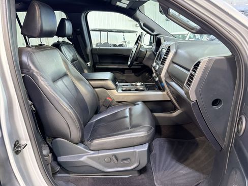 Used 2021 Ford Expedition XLT RWD image 28