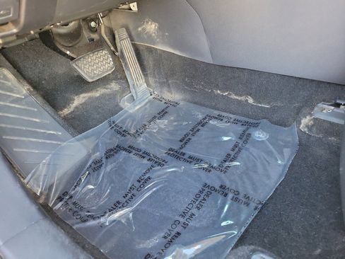 Used 2020 Toyota RAV4 XLE Premium AWD/4WD image 16