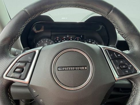 Used 2018 Chevrolet Camaro SS RWD image 30