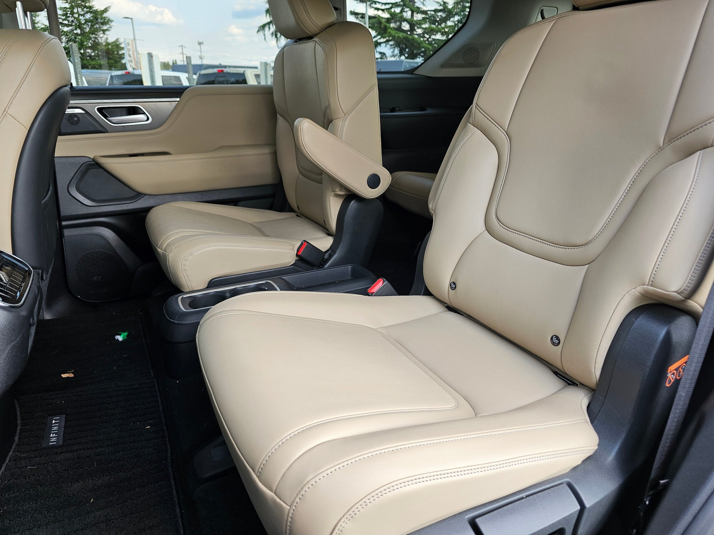 Used 2025 INFINITI QX80 Pure AWD/4WD image 21