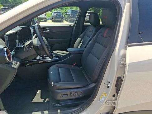 Used 2026 Chevrolet Trax RS w/ Driver Confidence Package FWD image 2