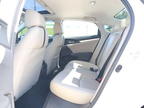 Used 2020 Honda Civic Touring image 27