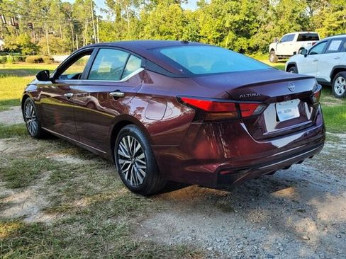 Used 2023 Nissan Altima 2.5 SV image 9