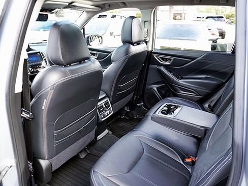 Used 2019 Subaru Forester Touring AWD/4WD image 18