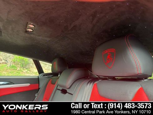 Used 2020 Lamborghini Urus AWD/4WD image 33
