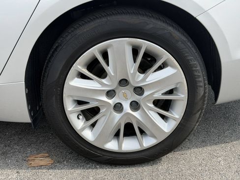 Used 2019 Chevrolet Impala LS FWD image 14