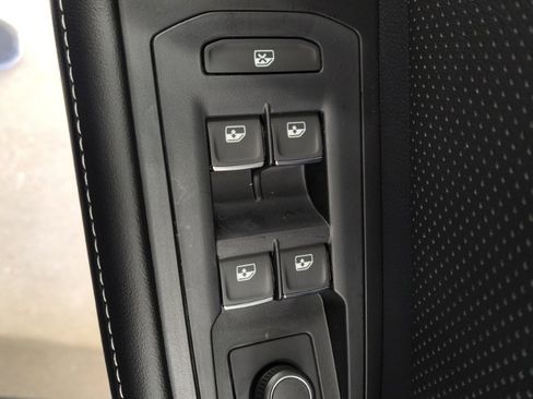 New 2025 Volkswagen Atlas Cross Sport SE image 21