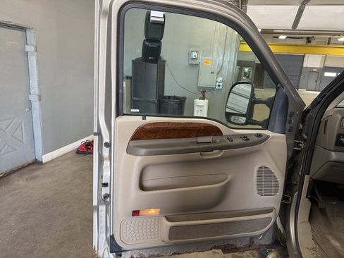 Used 2002 Ford F250 4x4 SuperCab Super Duty image 20