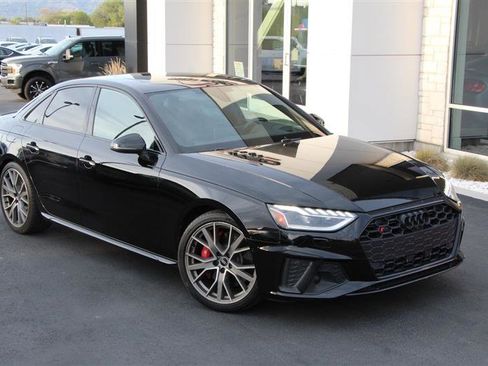 Used 2021 Audi S4 Prestige w/ Prestige Package image 2