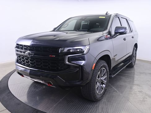Used 2024 Chevrolet Tahoe Z71 w/ Luxury Package AWD/4WD image 1