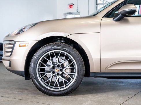 Used 2016 Porsche Macan S image 10