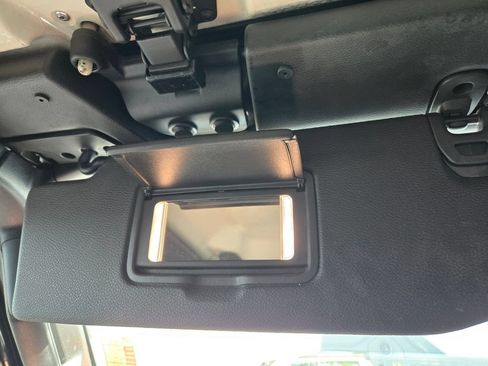 Used 2021 Jeep Gladiator Overland AWD/4WD image 23