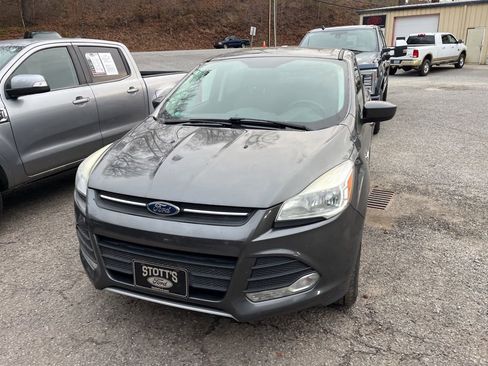 Used 2015 Ford Escape SE image 5